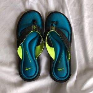 Nike Flip-Flops